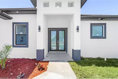 752 Crystal Ave S, Lehigh Acres, FL 33974 - Photo 4