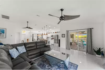 126 SE 15th Pl, Cape Coral, FL 33990 - Photo 32