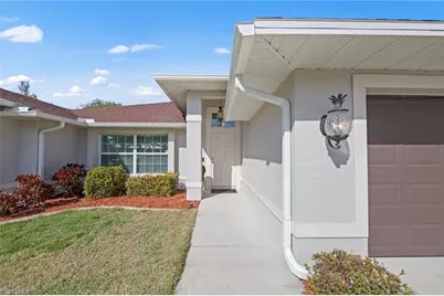 126 SE 15th Pl, Cape Coral, FL 33990 - Photo 4