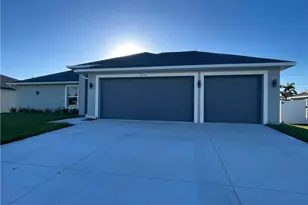 4334 SW 9th Pl, Cape Coral, FL 33914 - Photo 2