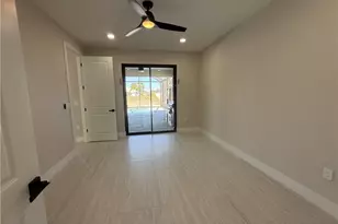 102 NE 8th Pl, Cape Coral, FL 33993 - Photo 14