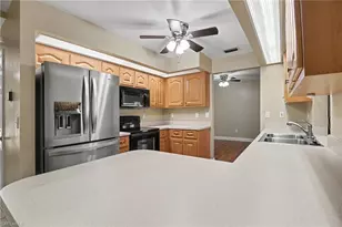 1807 SE 15th St, Cape Coral, FL 33990 - Photo 6