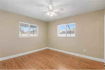 1807 SE 15th St, Cape Coral, FL 33990 - Photo 16