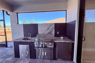 106 NE 8th Pl, Cape Coral, FL 33993 - Photo 36