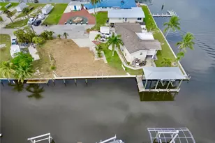 870 Oak St, Fort Myers Beach, FL 33931 - Photo 14