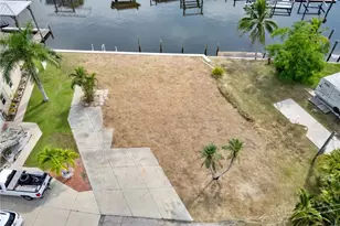 870 Oak St, Fort Myers Beach, FL 33931 - Photo 12