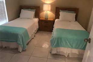 9580 Victoria Ln, Naples, FL 34109 - Photo 10