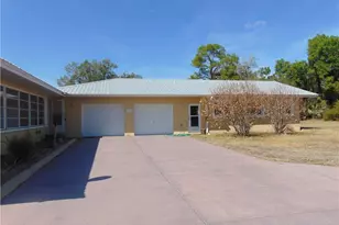 1092 Riverbend Dr, Labelle, FL 33935 - Photo 4