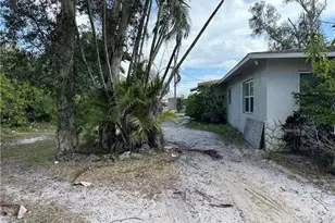 5635 Fifth Ave, Fort Myers, FL 33907 - Photo 2