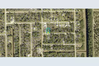 1237 Creary St E, Lehigh Acres, FL 33974 - Photo 2