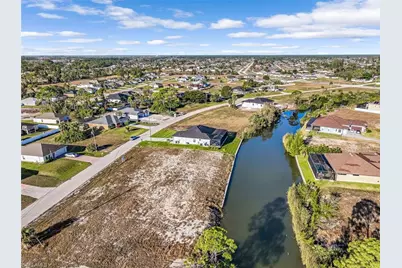 2027 NE 34th Ter, Cape Coral, FL 33909 - Photo 14