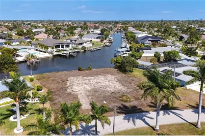 5010 Saxony Ct, Cape Coral, FL 33904 - Photo 6