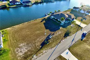 4216 NW 33rd Ln, Cape Coral, FL 33993 - Photo 4