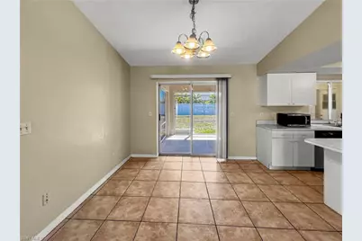 208 SE 17th St, Cape Coral, FL 33990 - Photo 8