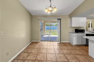 208 SE 17th St, Cape Coral, FL 33990 - Photo 8