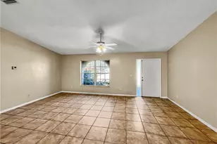 208 SE 17th St, Cape Coral, FL 33990 - Photo 4