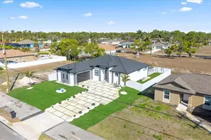 2711 Van Buren Pkwy, Cape Coral, FL 33993 - Photo 34