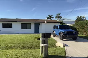 421 Cross St, North Fort Myers, FL 33903 - Photo 4