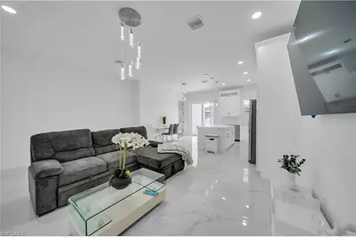 424-426 Grant Blvd, Lehigh Acres, FL 33974 - Photo 10