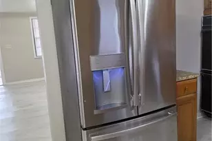 135 Powell Creek Cir, North Fort Myers, FL 33917 - Photo 6