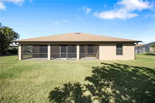 1132 SE 19th St, Cape Coral, FL 33990 - Photo 4