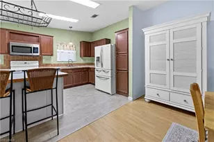 125 NE 11th Pl, Cape Coral, FL 33909 - Photo 10