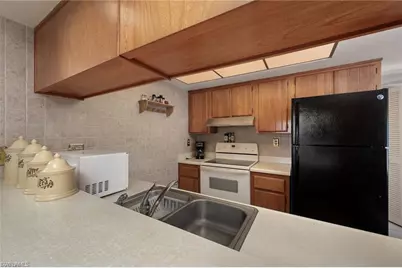 4280 Island Cir #C, Fort Myers, FL 33919 - Photo 8