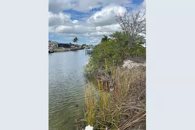 600 NW 36th Ave, Cape Coral, FL 33993 - Photo 2