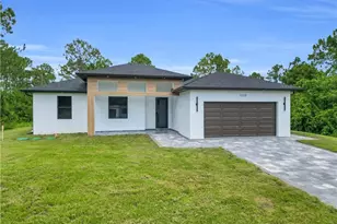 1018 Calvin Ave, Lehigh Acres, FL 33972 - Photo 6