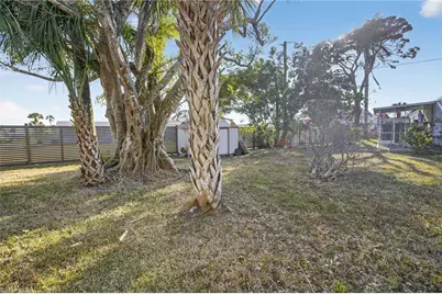 12691 Water Ln, Fort Myers, FL 33908 - Photo 38