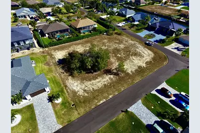 1727 SW 39th St, Cape Coral, FL 33914 - Photo 6