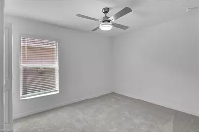 19931 Green Pasture Rd, Lehigh Acres, FL 33974 - Photo 10