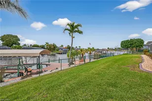 1710 SE 10th Pl, Cape Coral, FL 33990 - Photo 28