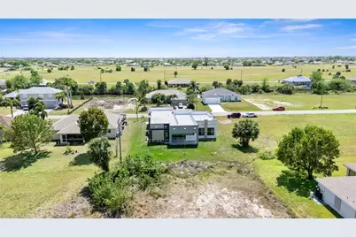 2027 NE 18th St, Cape Coral, FL 33909 - Photo 48