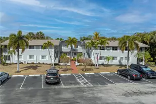 8141 Country Rd, Fort Myers, FL 33919 - Photo 10