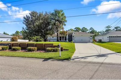 6501 Astoria Ave, Fort Myers, FL 33905 - Photo 2