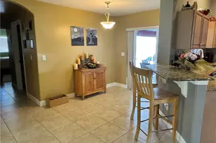 42 NE 13th Ave, Cape Coral, FL 33909 - Photo 14