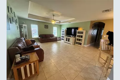 42 NE 13th Ave, Cape Coral, FL 33909 - Photo 6