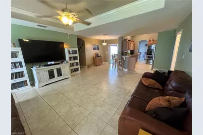 42 NE 13th Ave, Cape Coral, FL 33909 - Photo 10