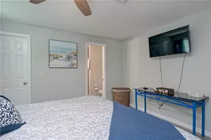 209 SE 44th Terrace, Cape Coral, FL 33904 - Photo 12