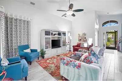 9917 Las Casas Dr, Fort Myers, FL 33919 - Photo 10