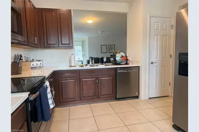 2624 NE 7th Ave, Cape Coral, FL 33909 - Photo 6