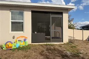 2624 NE 7th Ave, Cape Coral, FL 33909 - Photo 20