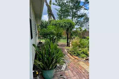 2579 2nd St, Fort Myers, FL 33901 - Photo 26
