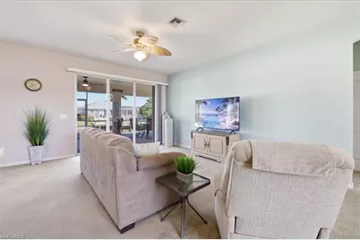 105 SE 40th Ter, Cape Coral, FL 33904 - Photo 8