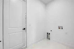 204 NW 18th Ave, Cape Coral, FL 33993 - Photo 28