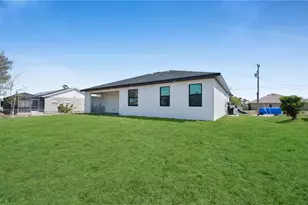 204 NW 18th Ave, Cape Coral, FL 33993 - Photo 34