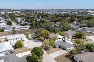 1652 Jamestown Ct, Fort Myers, FL 33907 - Photo 18