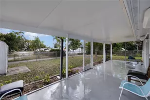 1652 Jamestown Ct, Fort Myers, FL 33907 - Photo 14