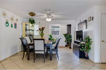 1652 Jamestown Ct, Fort Myers, FL 33907 - Photo 6